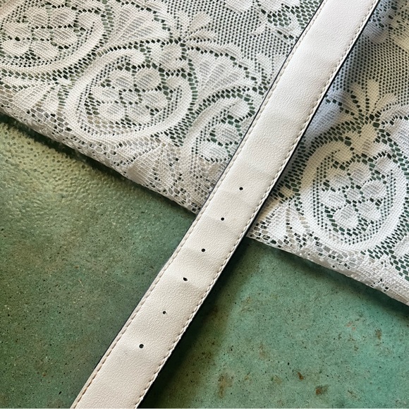 Charlotte Russe ::  Envelope Belt Bag - Picture 8 of 14